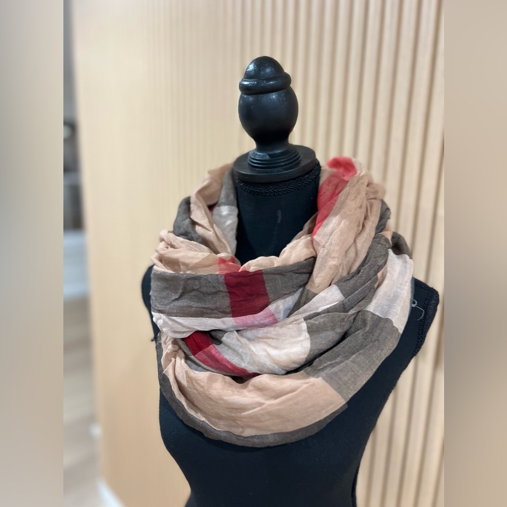 Burberry authentic cotton luxurious scarf 🔥 - Picture 11 of 16